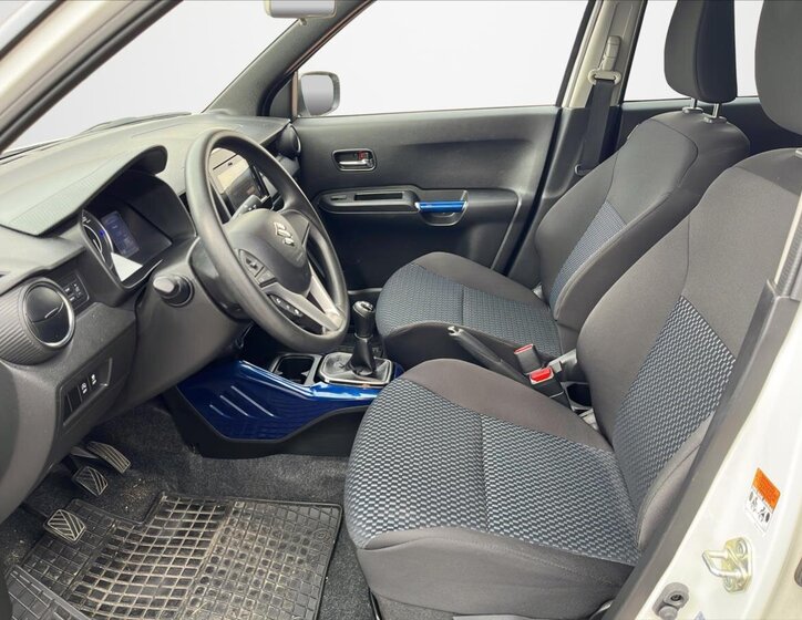Suzuki Ignis 17