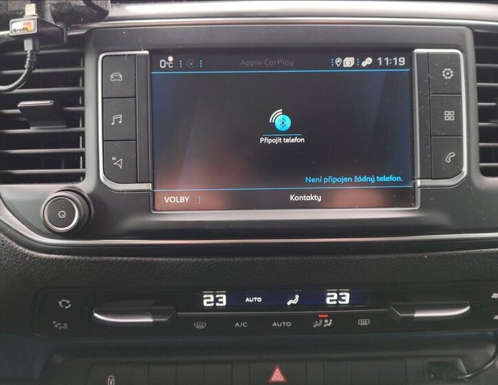 Peugeot Traveller 17