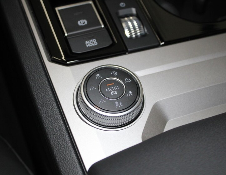 Volkswagen Touareg 16