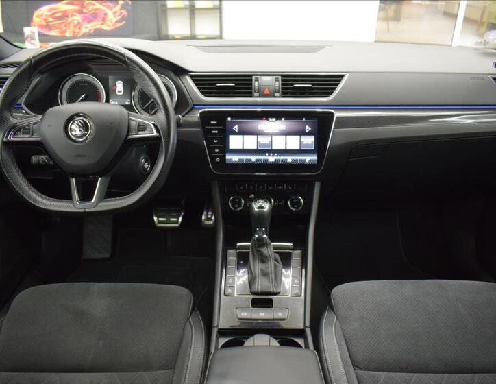 Škoda Superb 18