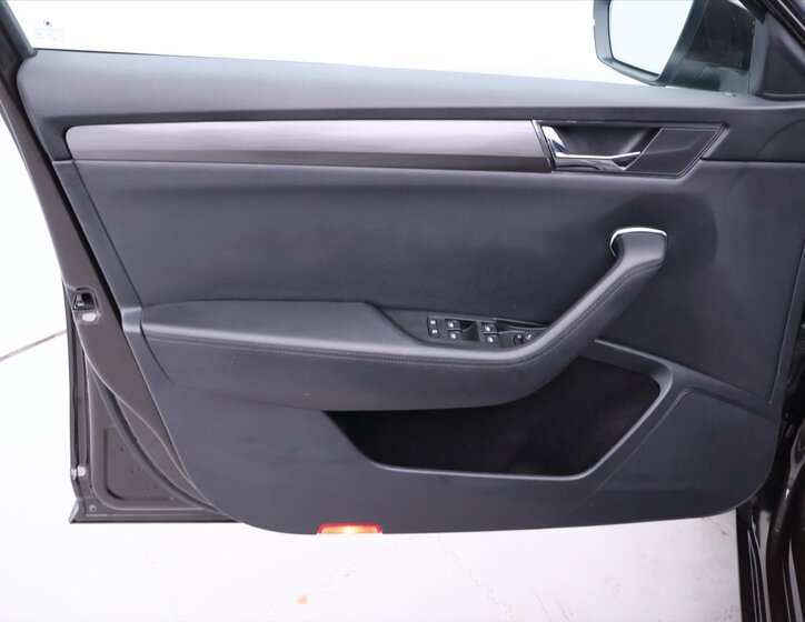 Škoda Superb Kombi 2,0 l 110 kw