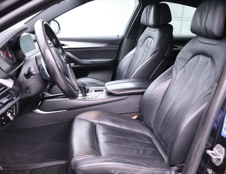 BMW X6 SUV / Terénní 3,0 l 190 kw