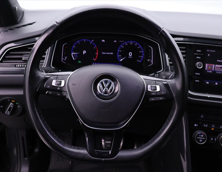 Volkswagen T-Roc 16