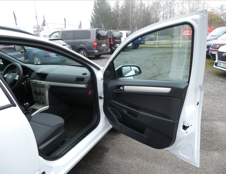 Opel Astra Kombi 1,7 l 74 kw