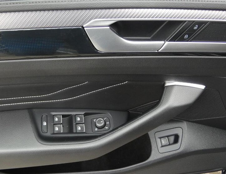 Volkswagen Arteon Liftback 2,0 l 147 kw