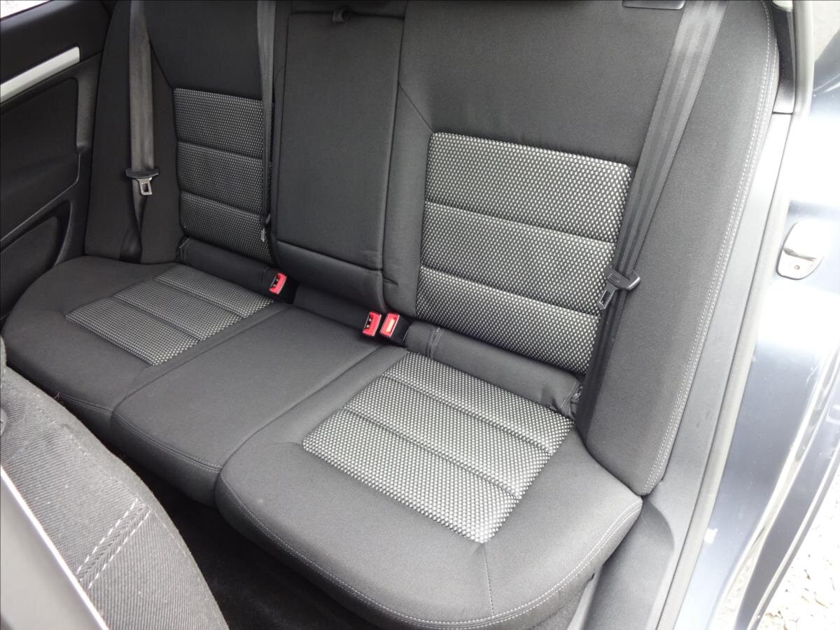 Škoda Octavia Kombi 1,8 l 118 kw