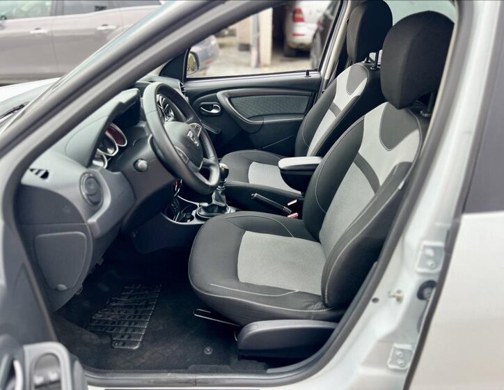 Dacia Duster SUV / Terénní 1,5 l 80 kw