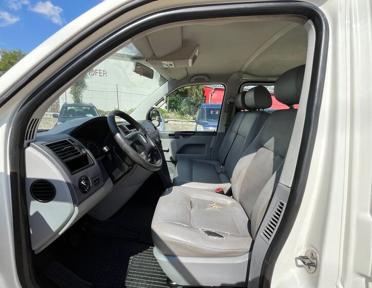 Volkswagen Transporter 11