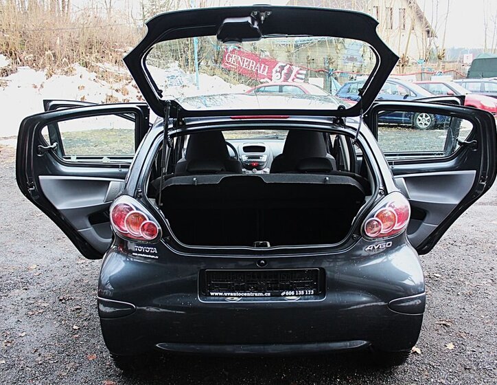 Toyota Aygo Hatchback 998,0 50 kw