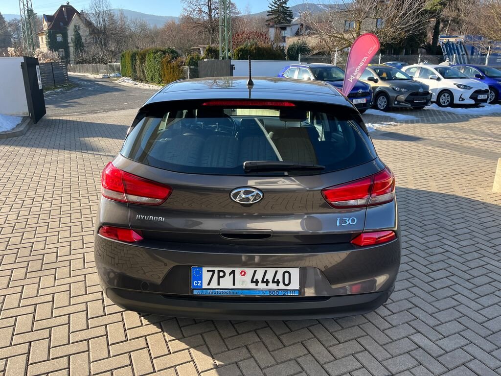 Hyundai i30 Hatchback 998,0 88 kw