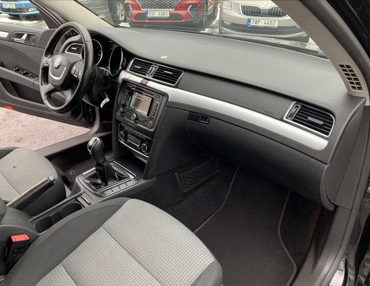 Škoda Superb Kombi 1,6 l 77 kw