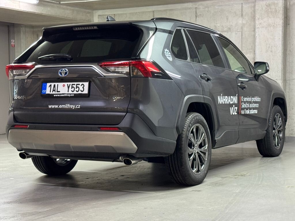 Toyota RAV4 SUV 2,5 l 163 kw