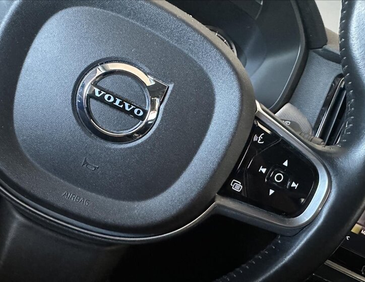 Volvo V90 28