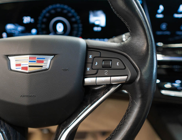 Cadillac Escalade 21