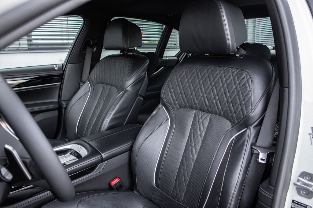 BMW Řada 7 Sedan 3,0 l 294 kw