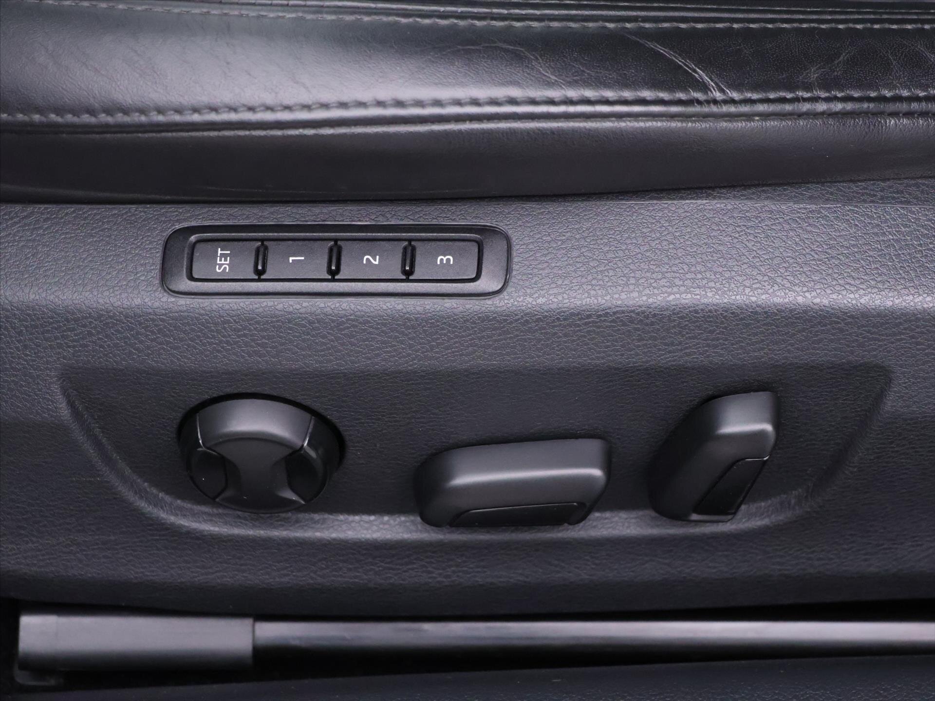 Škoda Superb Liftback 2,0 l 140 kw