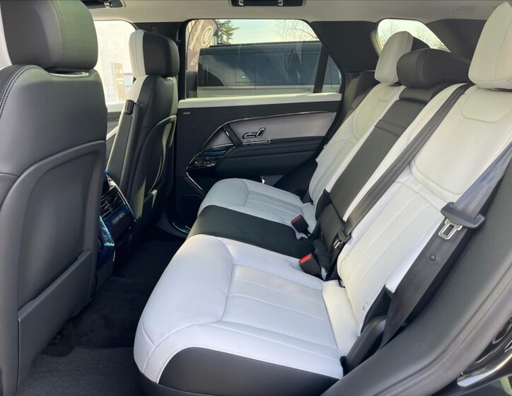 Land Rover Range Rover Sport SUV 3,0 l 221 kw