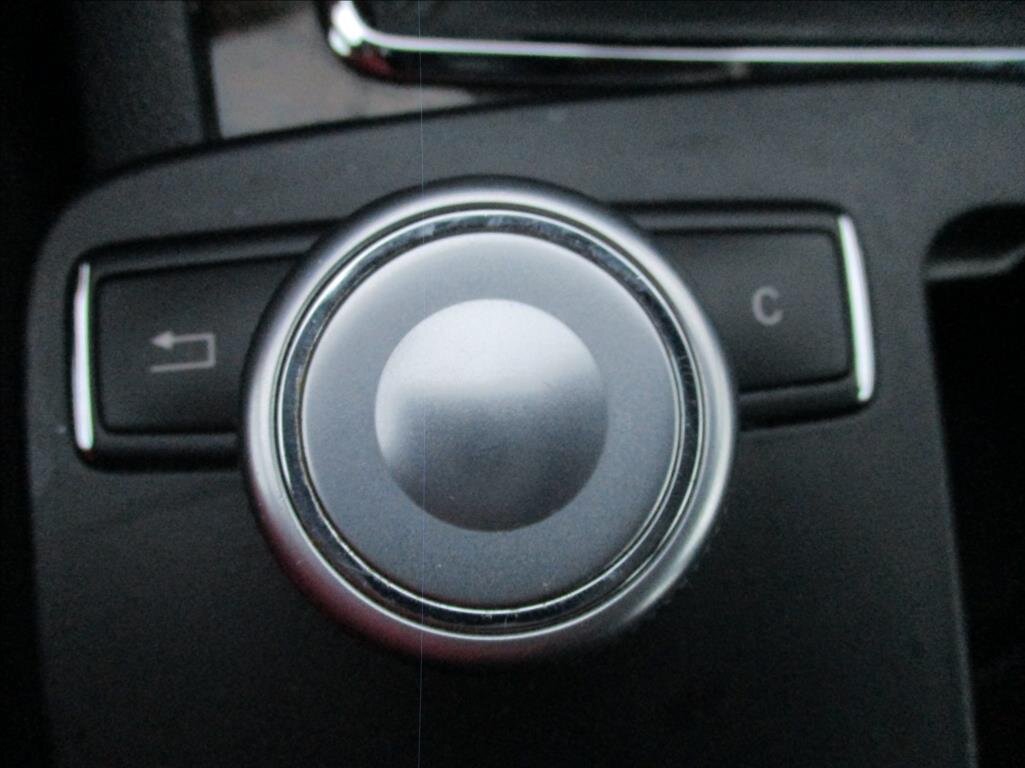 Mercedes-Benz Třídy C Sedan / Limuzína 1,8 l 115 kw