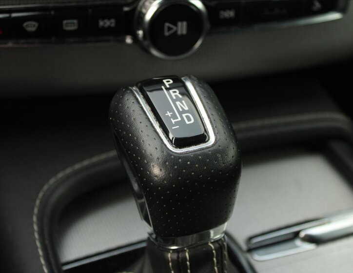 Volvo XC90 SUV 2,0 l 173 kw