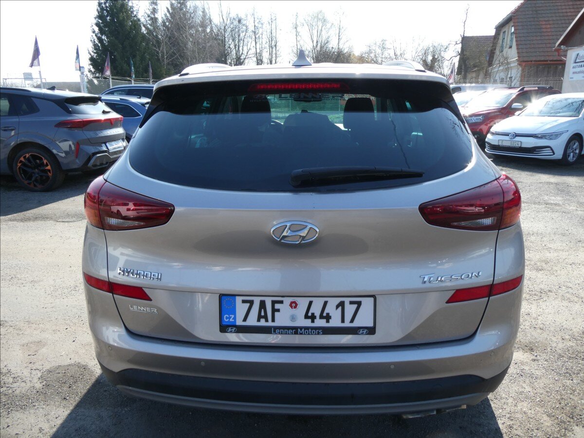 Hyundai Tucson SUV / Terénní 1,6 l 85 kw
