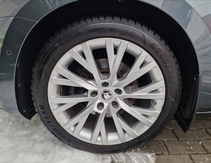 Škoda Superb Kombi 2,0 l 140 kw