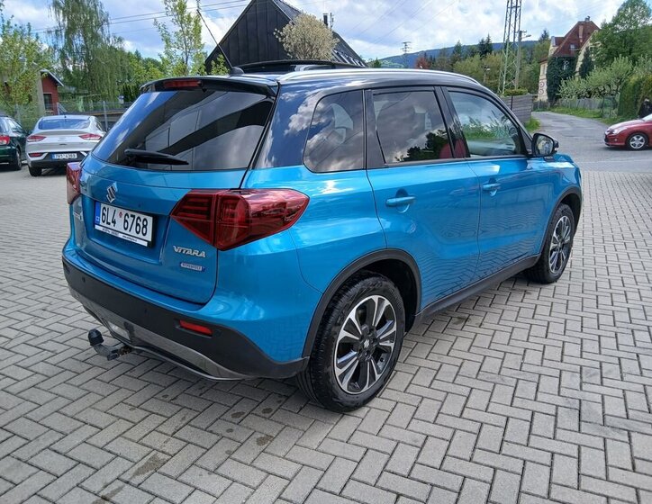 Suzuki Vitara SUV / Terénní 1,4 l 95 kw