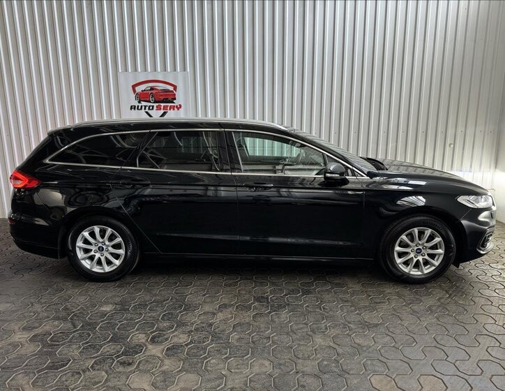 Ford Mondeo Kombi 1,5 l 121 kw