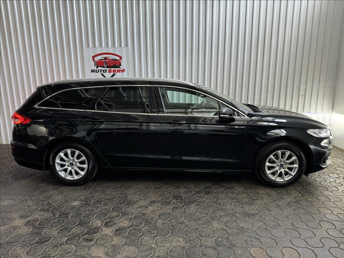 Ford Mondeo Kombi 1,5 l 121 kw