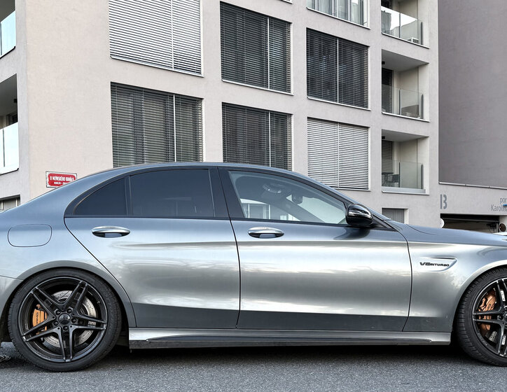 Mercedes-Benz Třídy C Sedan 4,0 l 350 kw