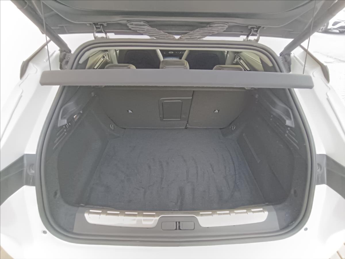 DS Automobiles DS4 Hatchback 1,6 l 133 kw