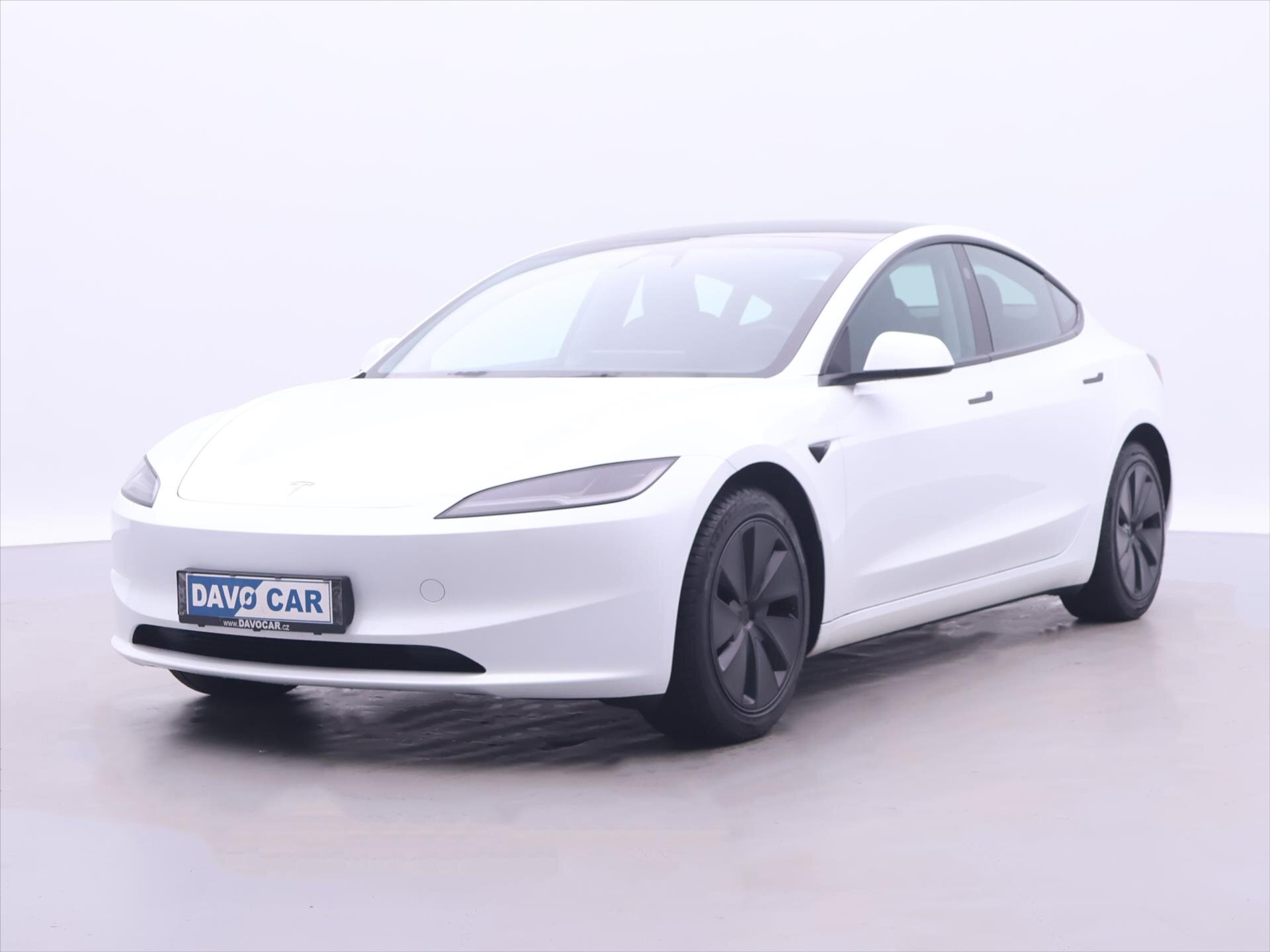 Tesla Model 3 Sedan / Limuzína 0,0 208 kw