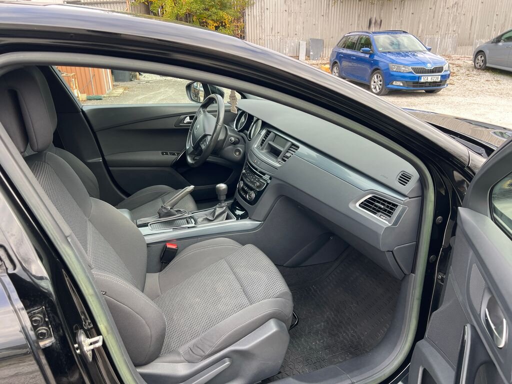Peugeot 508 Sedan / Limuzína 2,0 l 103 kw