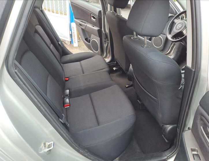 Mazda 3 7
