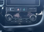 Mitsubishi Outlander 25