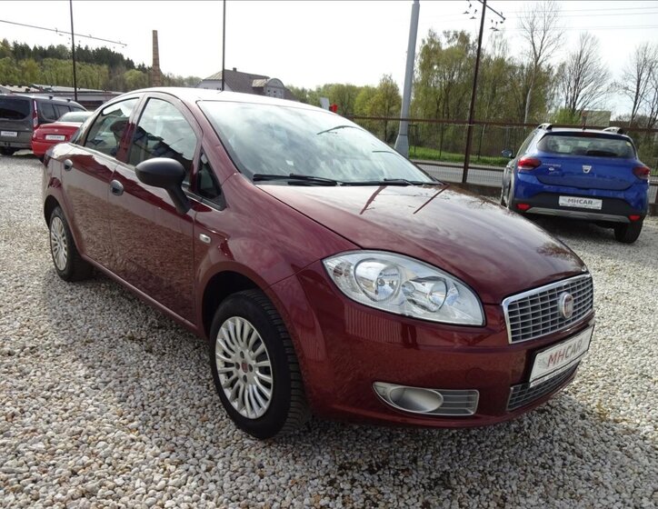 Fiat Linea Sedan / Limuzína 1,4 l 57 kw