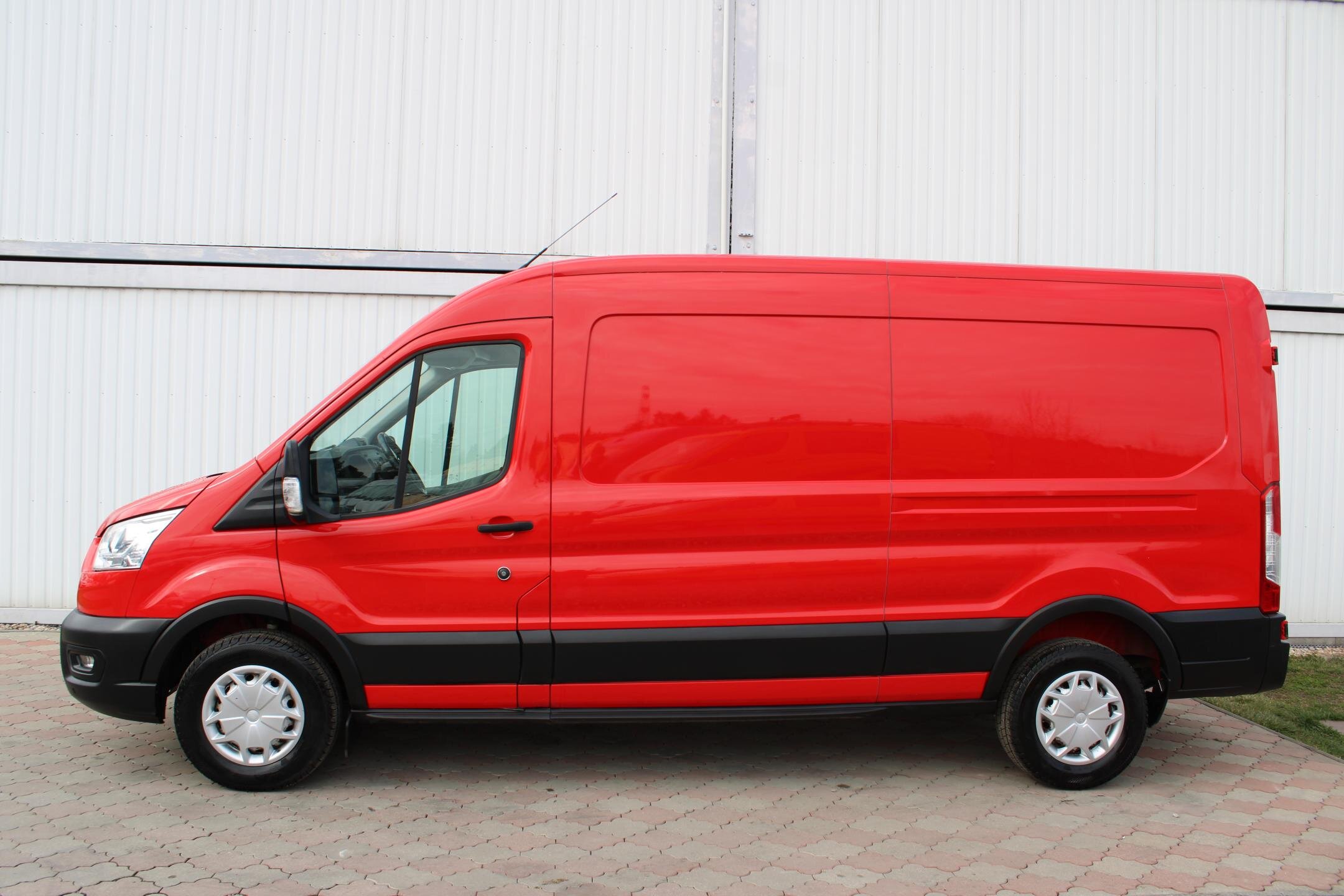Ford Transit Užitková 2,0 l 96 kw