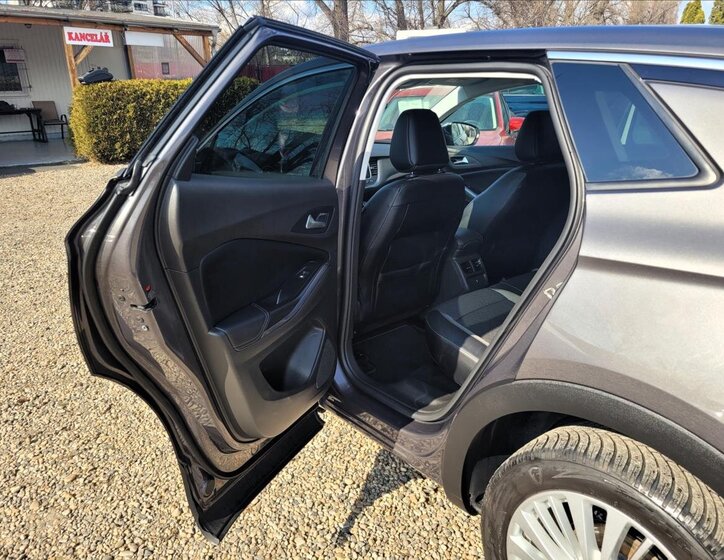 Opel Grandland X SUV / Terénní 1,5 l 96 kw