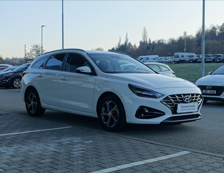 Hyundai i30 4