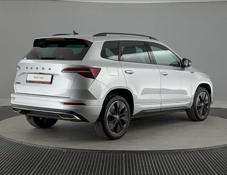 Škoda Karoq SUV / Terénní 1,5 l 110 kw