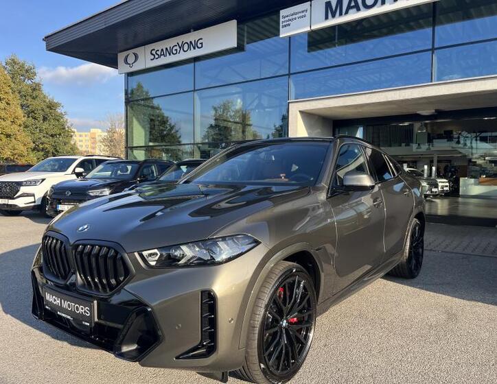 BMW X6 4