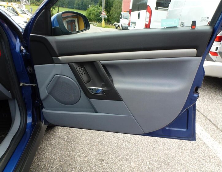 Opel Vectra Sedan 1,8 l 90 kw