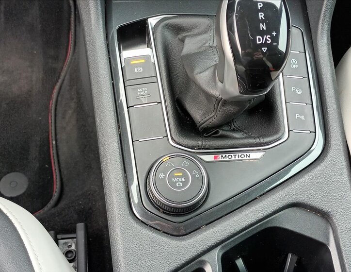 Volkswagen Tiguan SUV / Terénní 2,0 l 147 kw