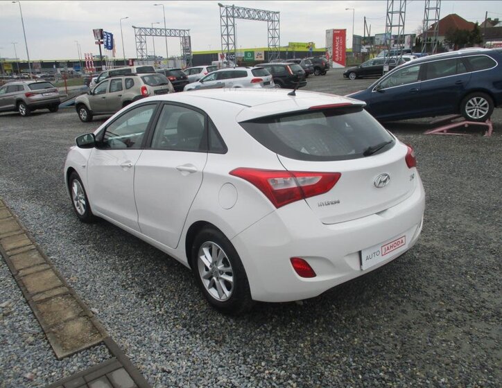 Hyundai i30 Hatchback 1,6 l 88 kw
