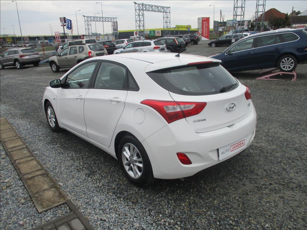 Hyundai i30 Hatchback 1,6 l 88 kw