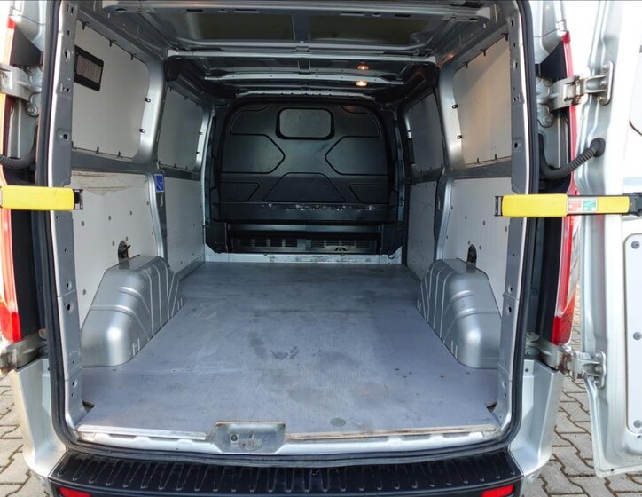 Ford Transit Custom Ostatní 2,0 l 77 kw