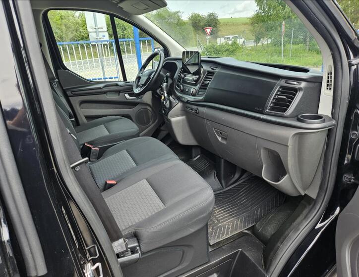 Ford Transit Custom 8