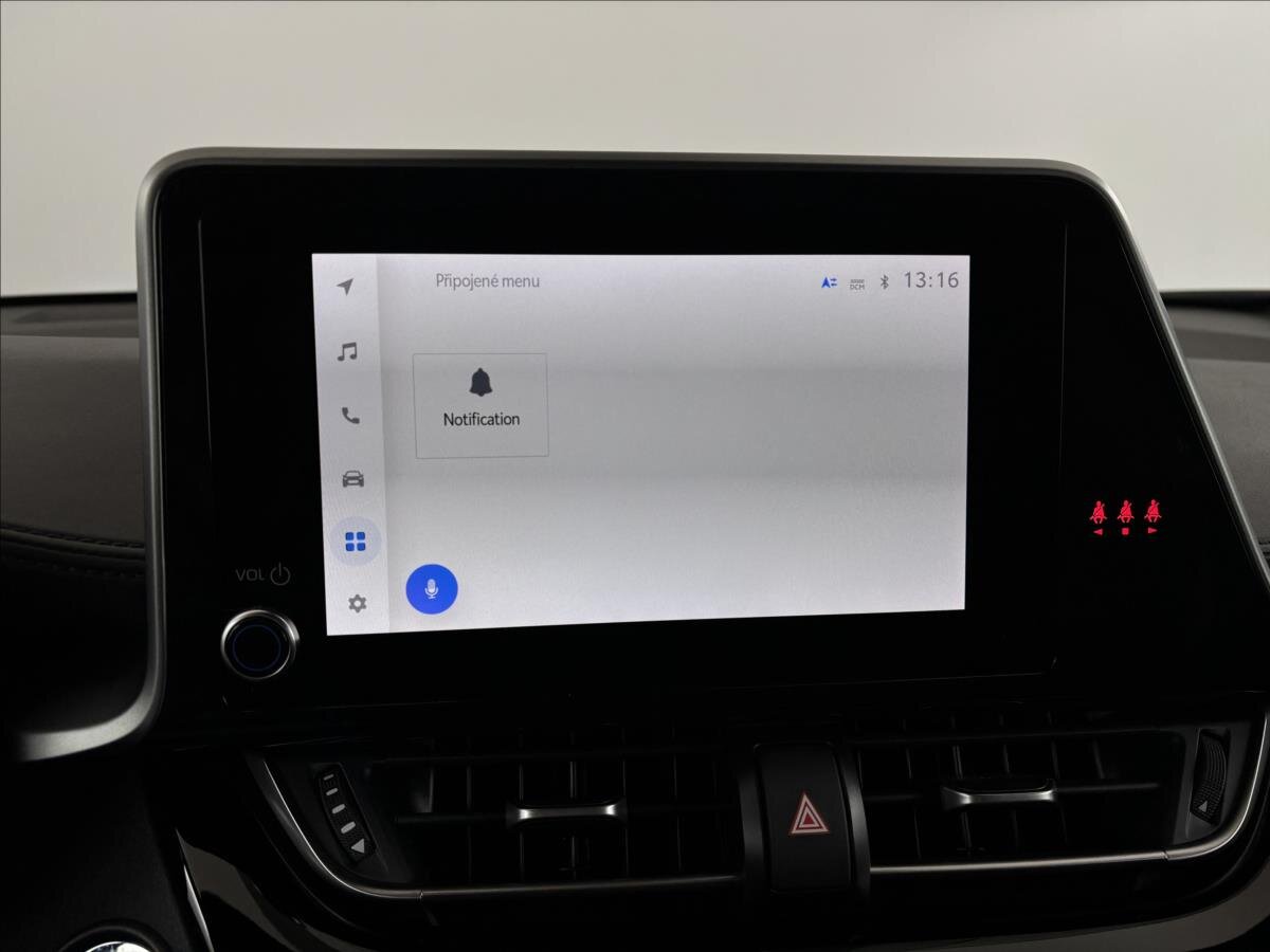 Toyota C-HR SUV / Terénní 2,0 l 135 kw