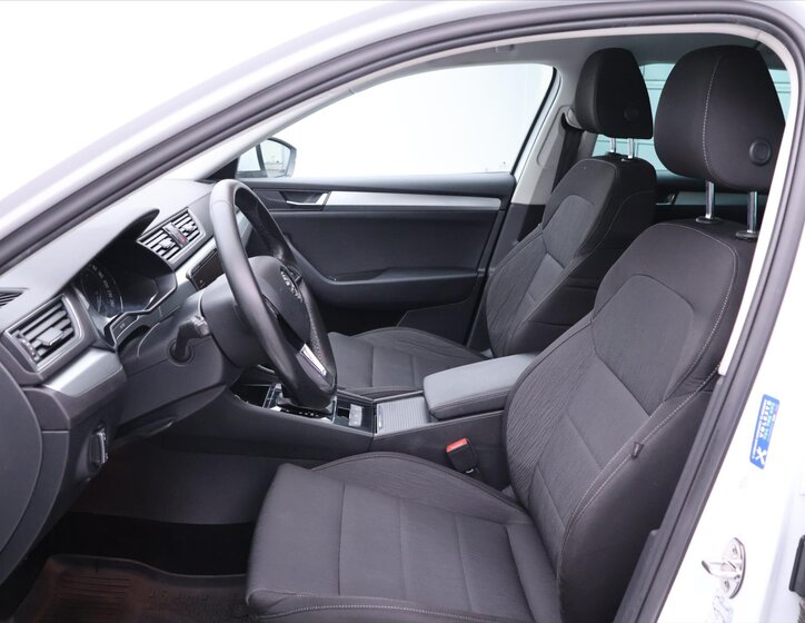 Škoda Superb Kombi 2,0 l 110 kw