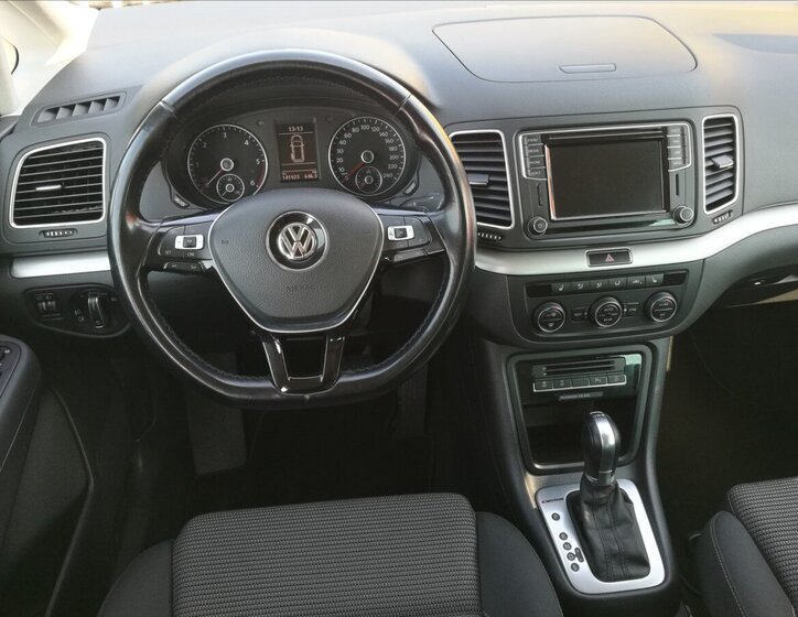 Volkswagen Sharan Kombi 2,0 l 130 kw
