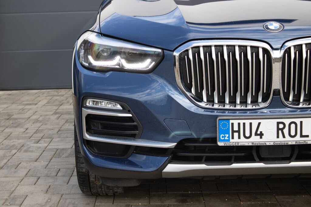 BMW X5 SUV 3,0 l 195 kw